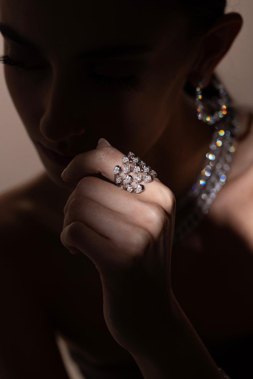 SARA WEINSTOCK-Lierre Ring-WHITE GOLD