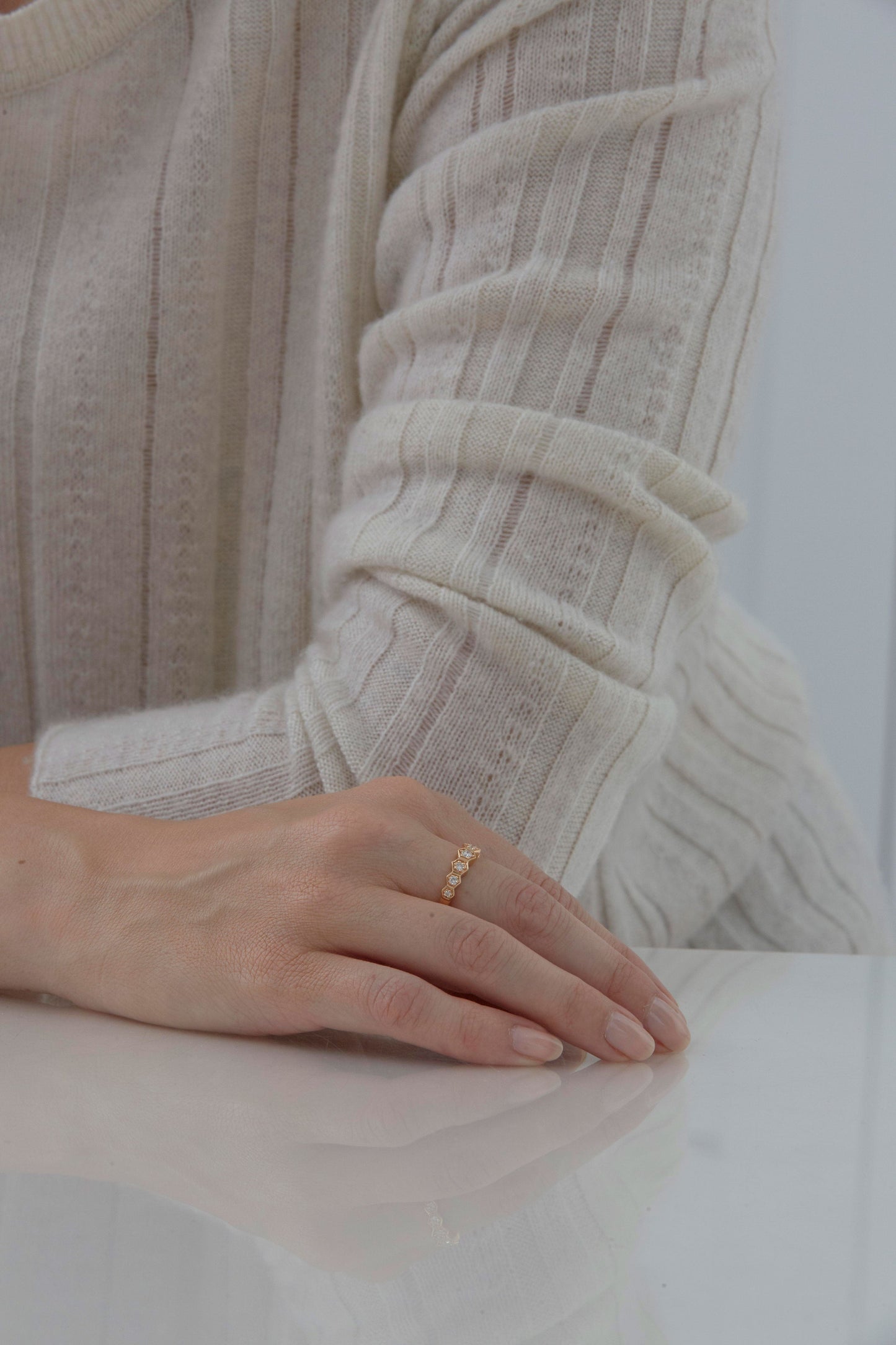 SARA WEINSTOCK-Isadora Hexagon Paritial Ring-YELLOW GOLD