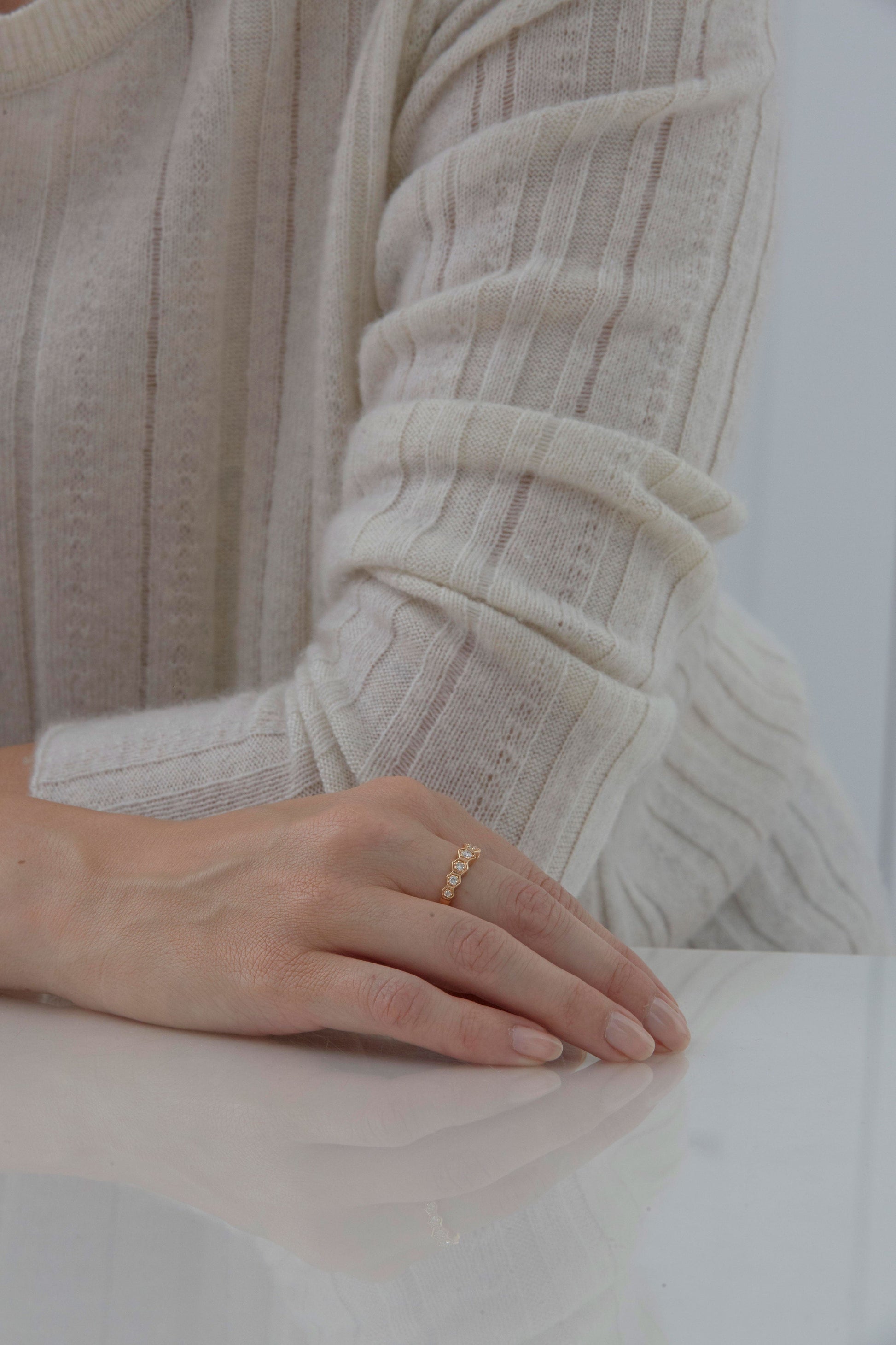 SARA WEINSTOCK-Isadora Hexagon Paritial Ring-YELLOW GOLD