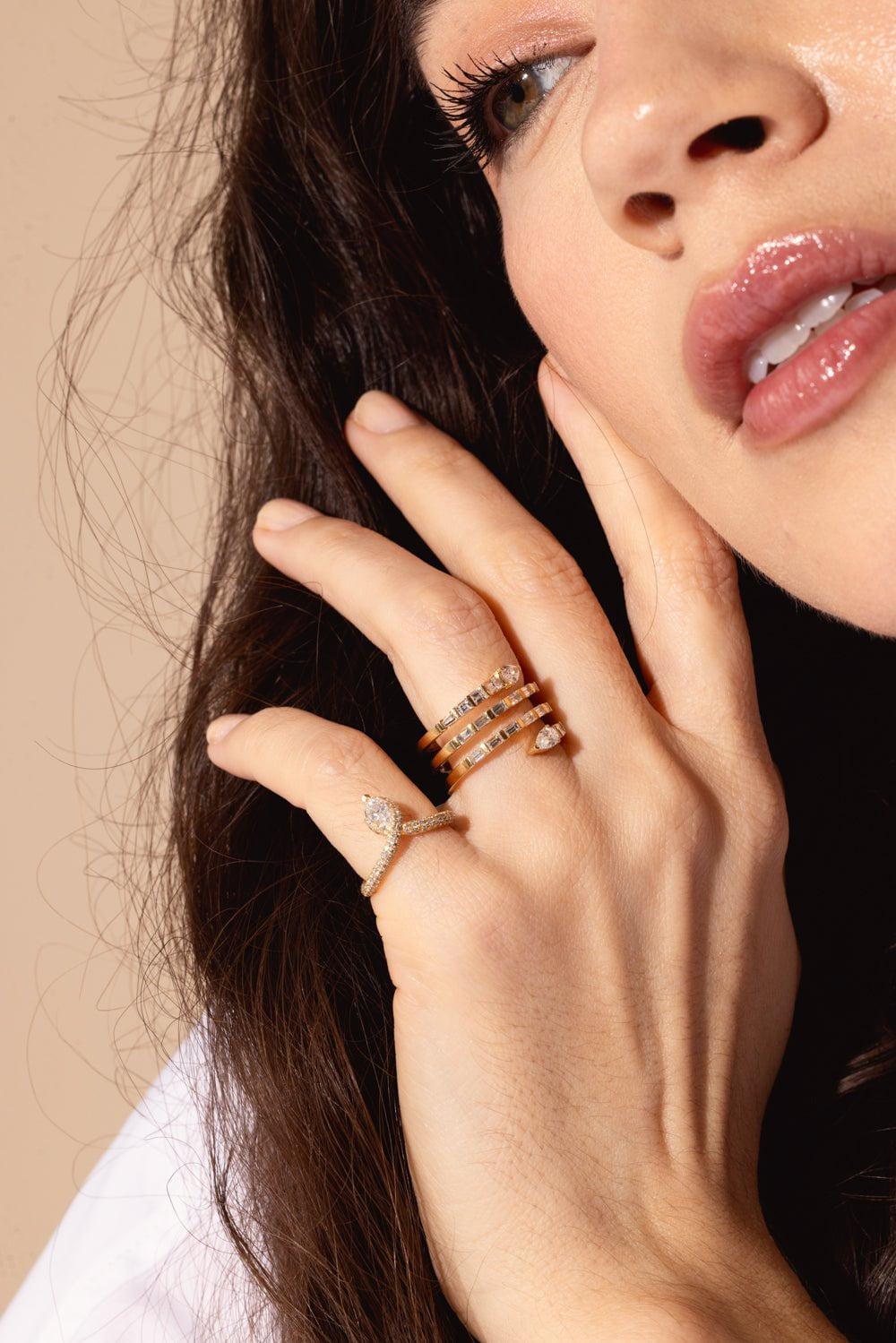 SHAY JEWELRY-DIAMOND CHEVRON PINKY RING-YELLOW GOLD