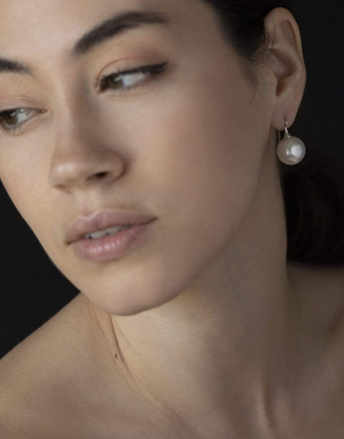 SIDNEY GARBER-On The Hook South Sea Pearl Earrings-WHITE GOLD