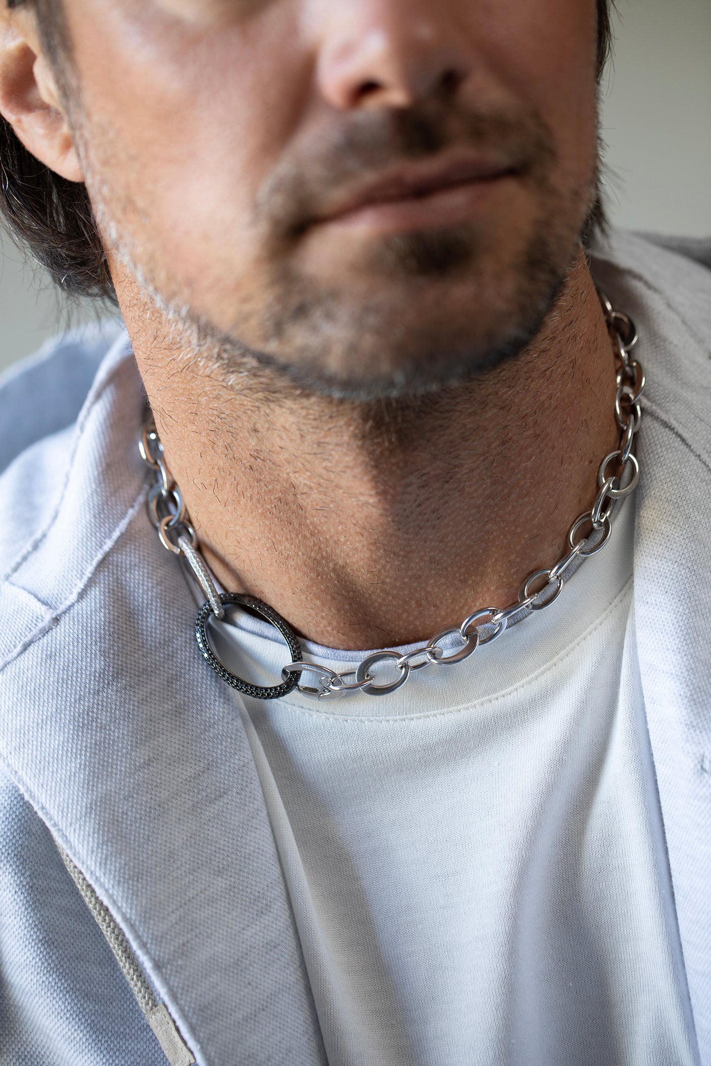 SIDNEY GARBER-Medium Oval Diamond Clasp-WHITE GOLD