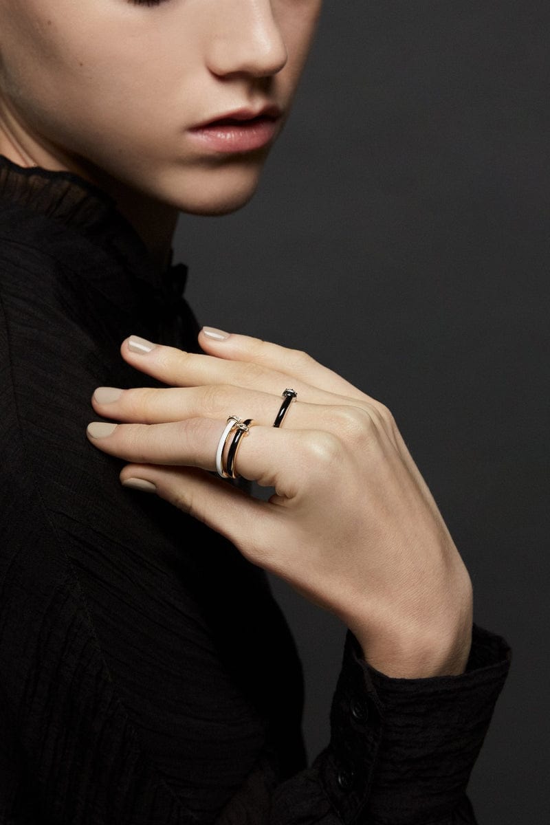 STATE PROPERTY-Idris Black Enamel Ring-YELLOW GOLD