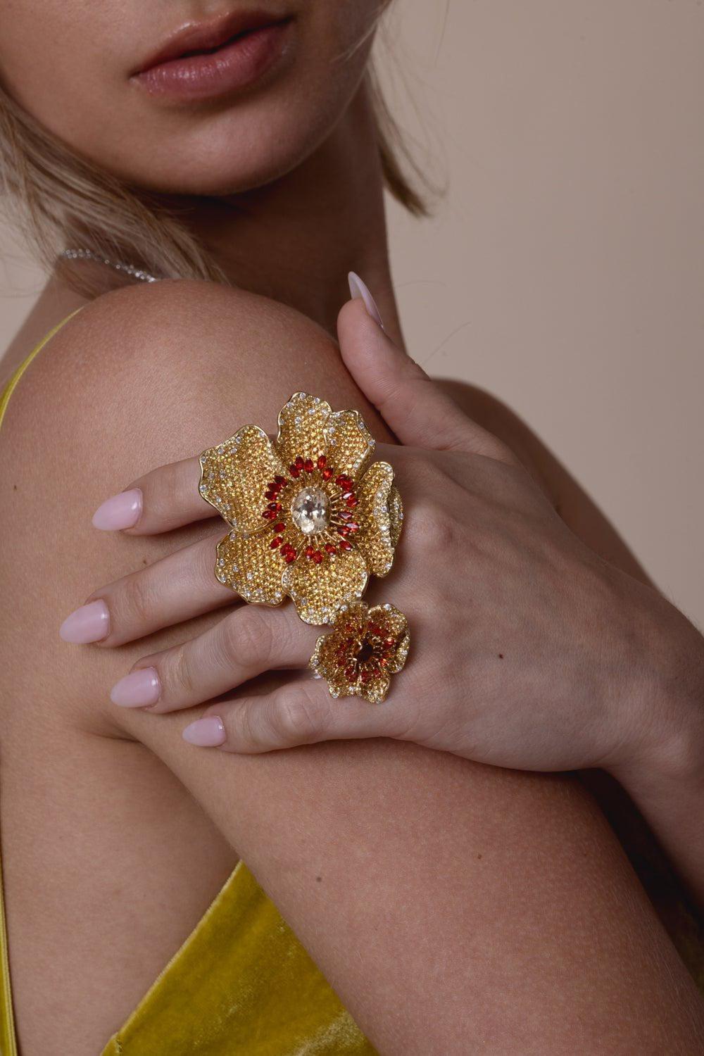 STEFERE-Large Yellow Sapphire Flower Ring-YELLOW GOLD