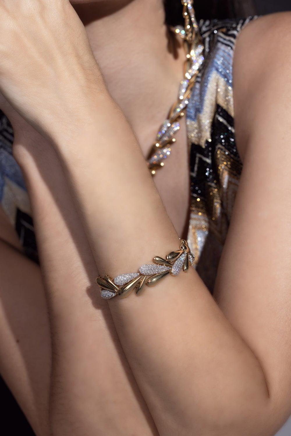 SUTRA-Diamond Bracelet-YELLOW GOLD