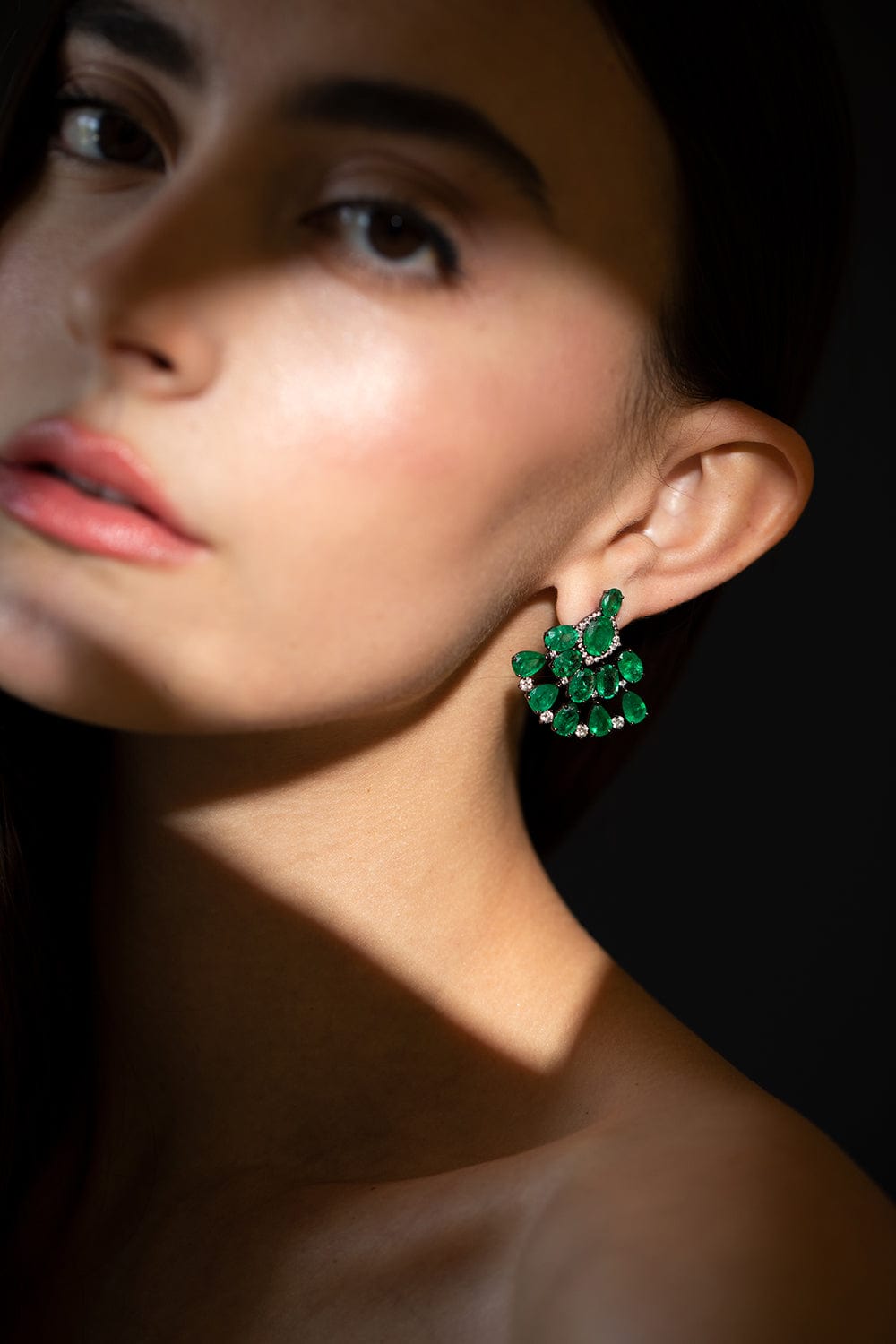 SUTRA-Emerald Fan Earrings-BLACK GOLD