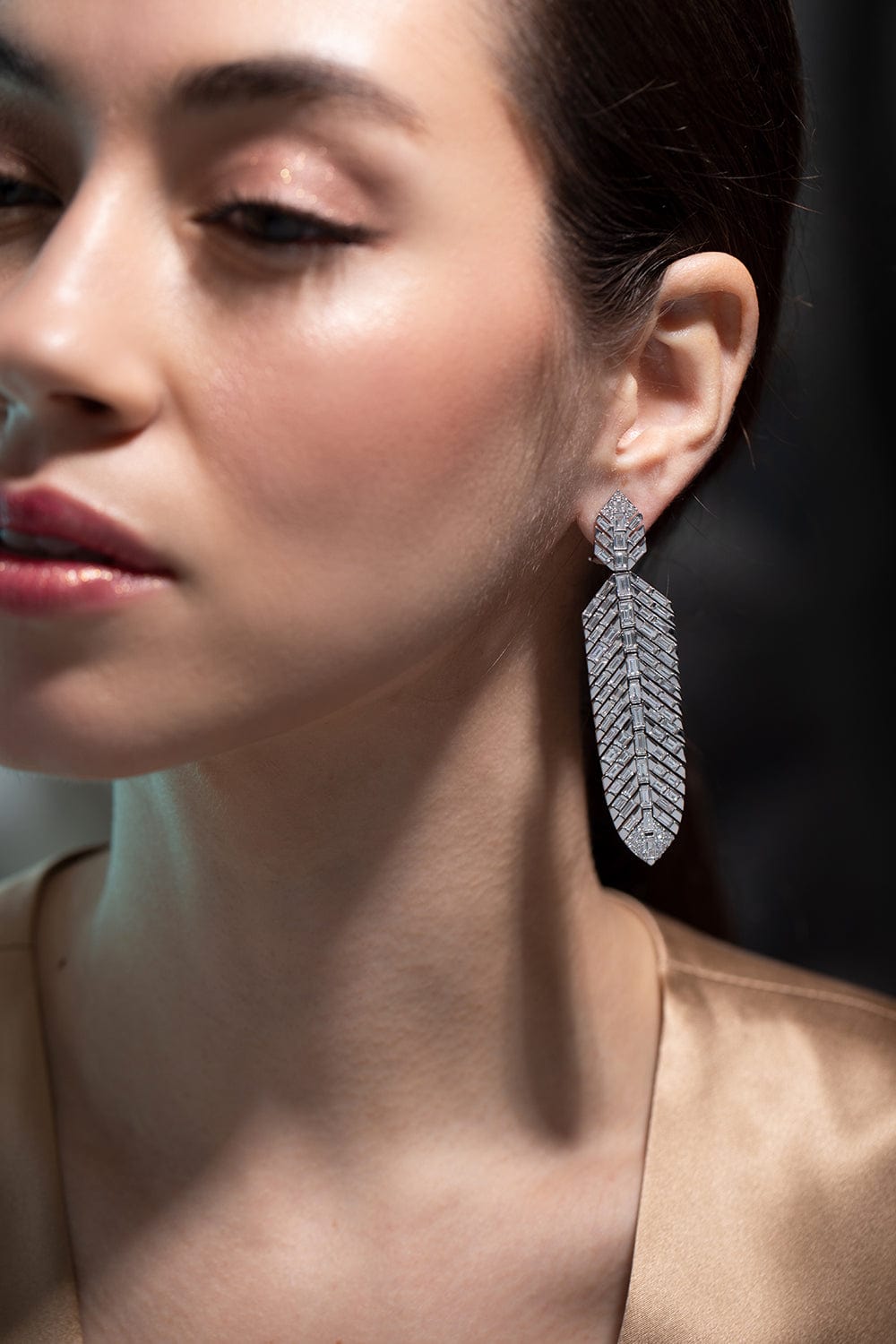 SUTRA-Baguette Diamond Earrings-WHITE GOLD