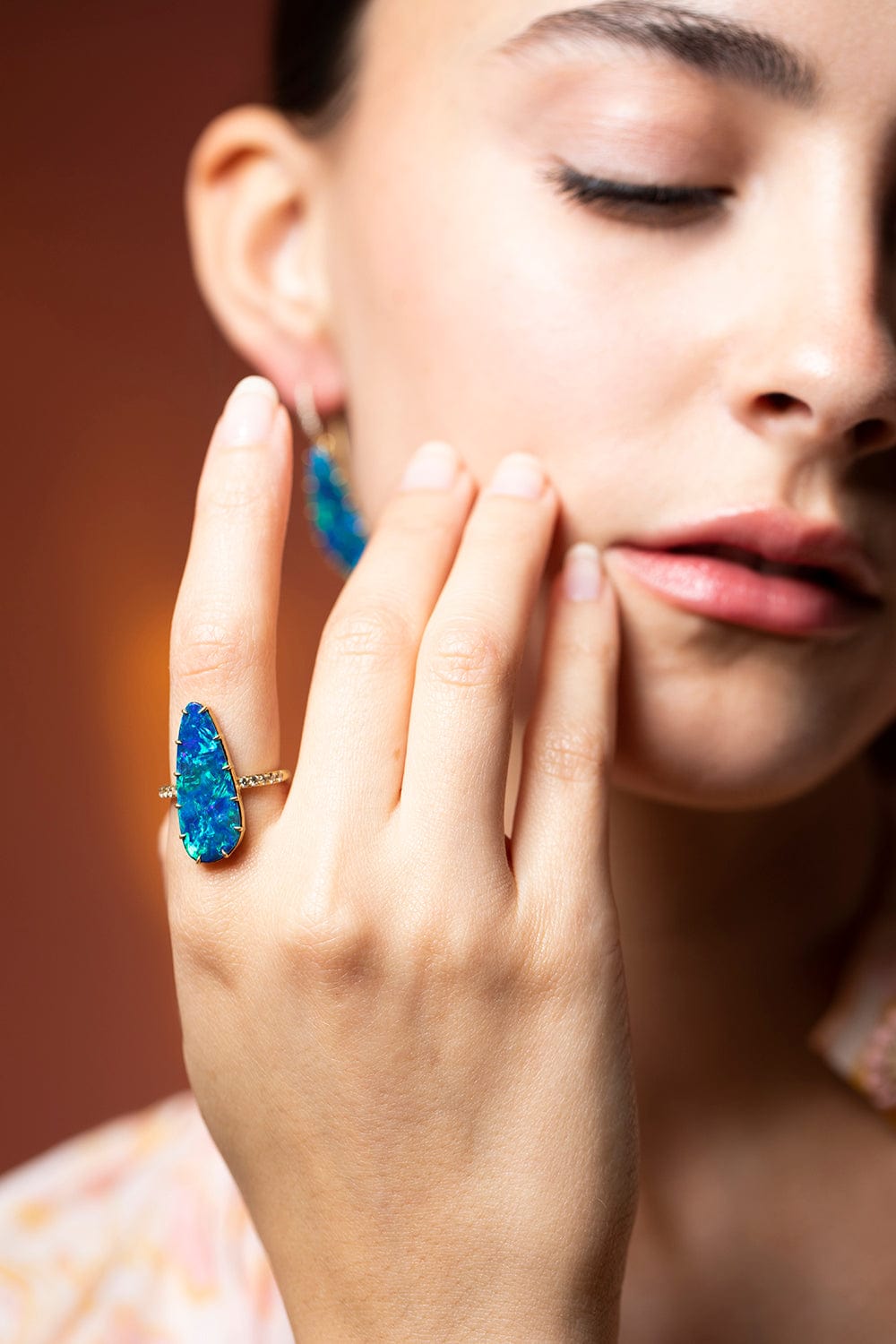 SUTRA-Opal and Diamond Ring-YELLOW GOLD