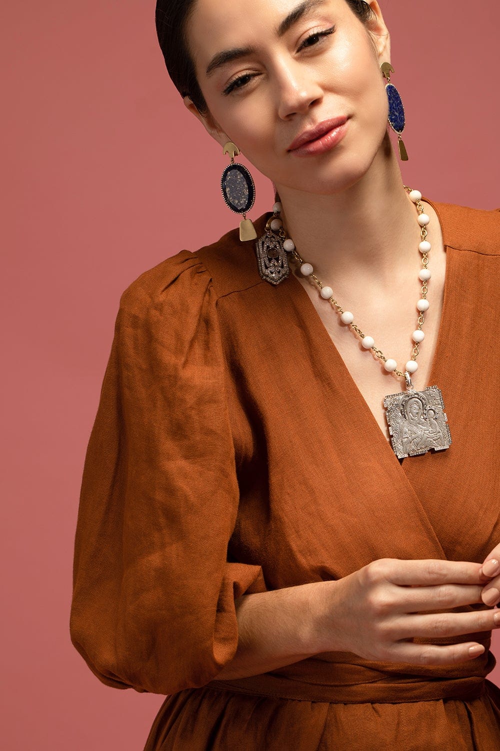 SYLVA & CIE-Mother and Child Icon Pendant-WHITE GOLD