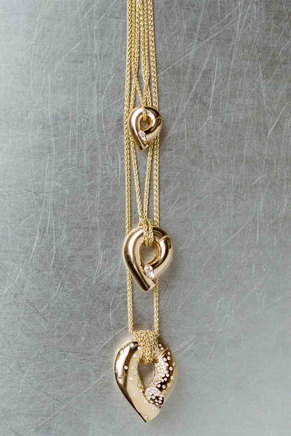 TABAYER-Oera Large Pendant Necklace-YELLOW GOLD