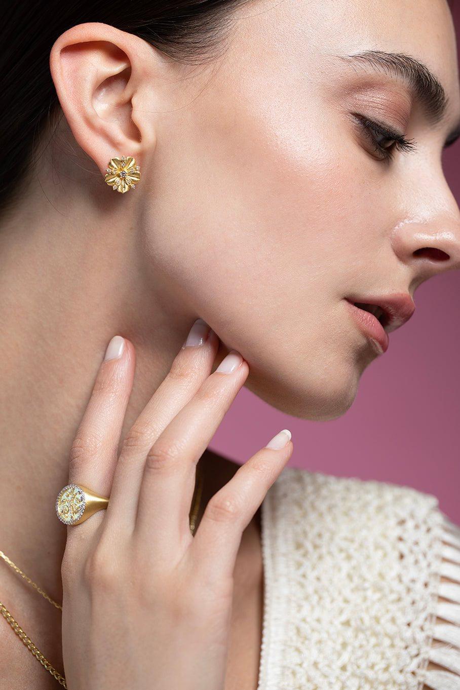 TANYA FARAH-Jasmine Bloom Tala Diamond Flower Stud Earrings-YELLOW GOLD