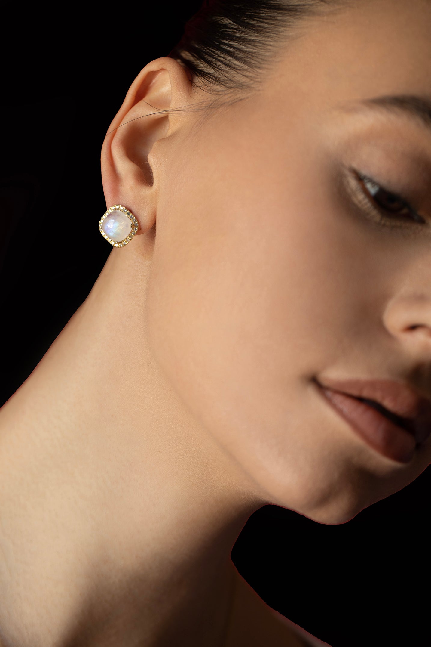 TANYA FARAH-Neoclassic Cushion Earrings-YELLOW GOLD