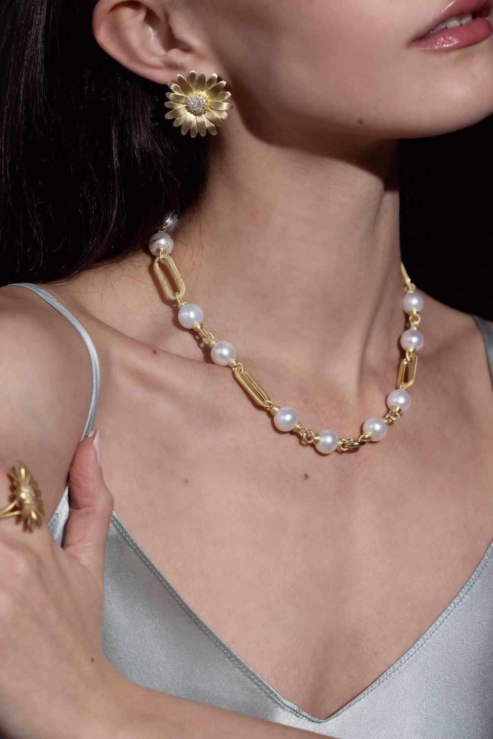 TANYA FARAH-Charm Catcher Pearl Necklace-YELLOW GOLD