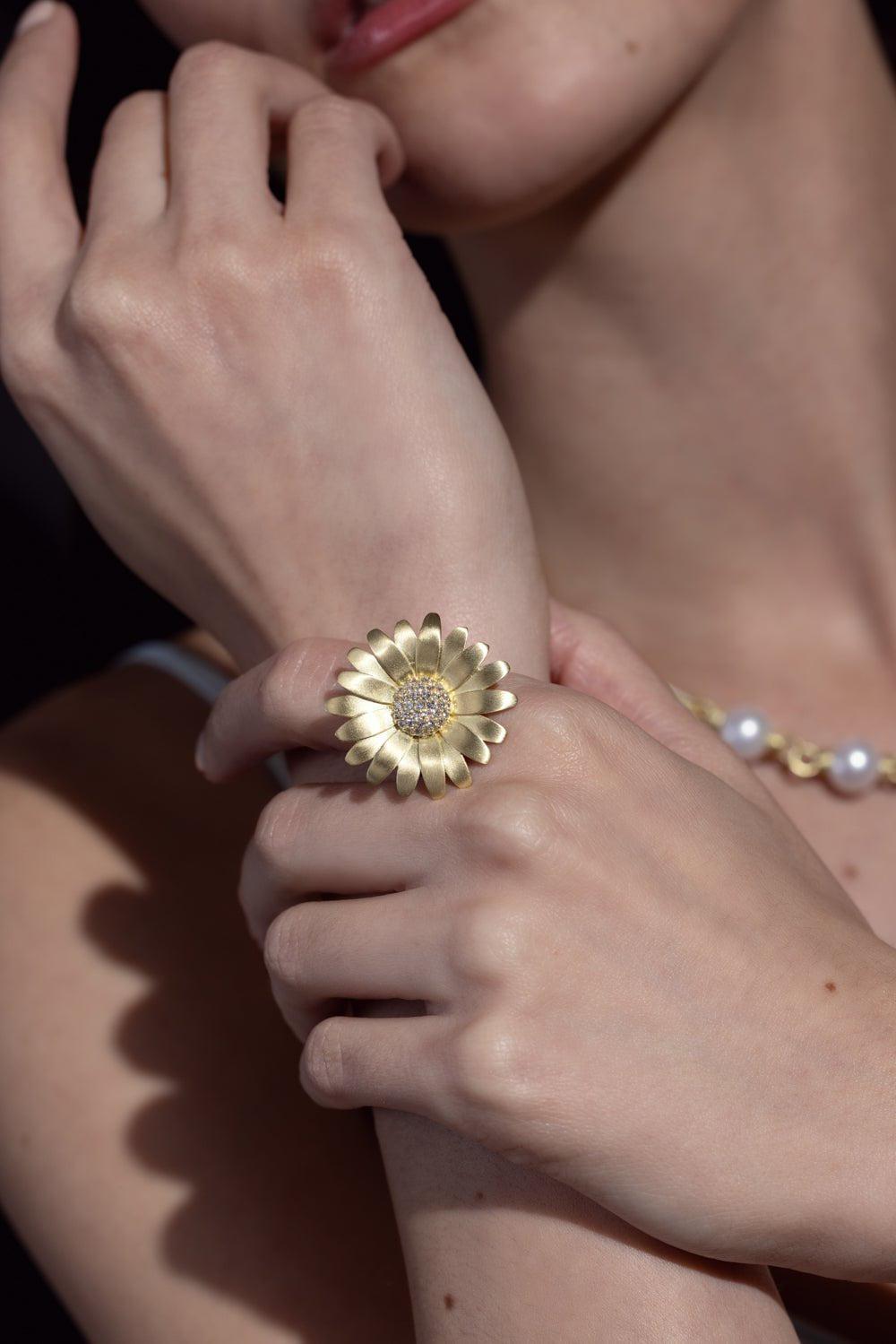 TANYA FARAH-Daisy Diamond Ring-YELLOW GOLD