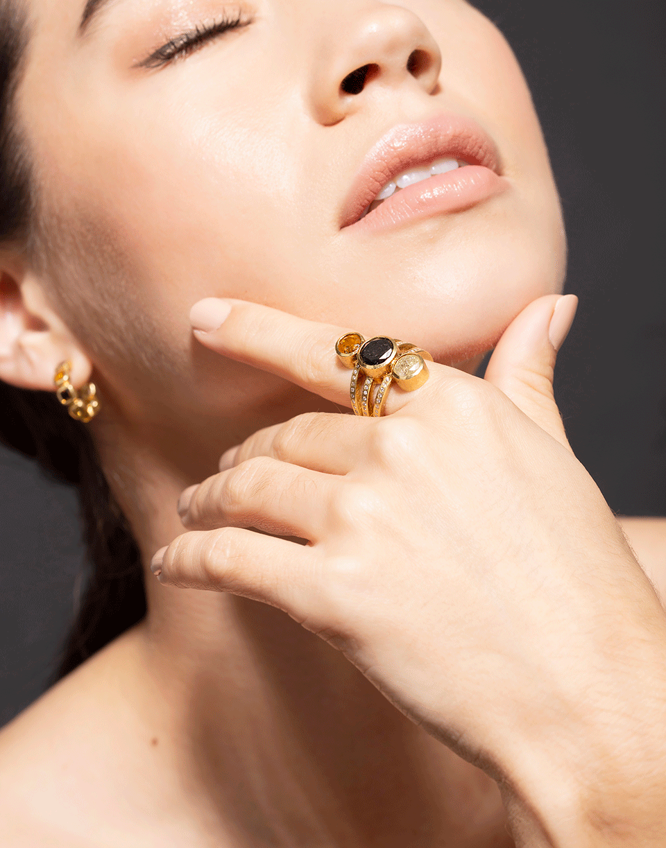 TODD REED-Three Diamond Ring-YELLOW GOLD