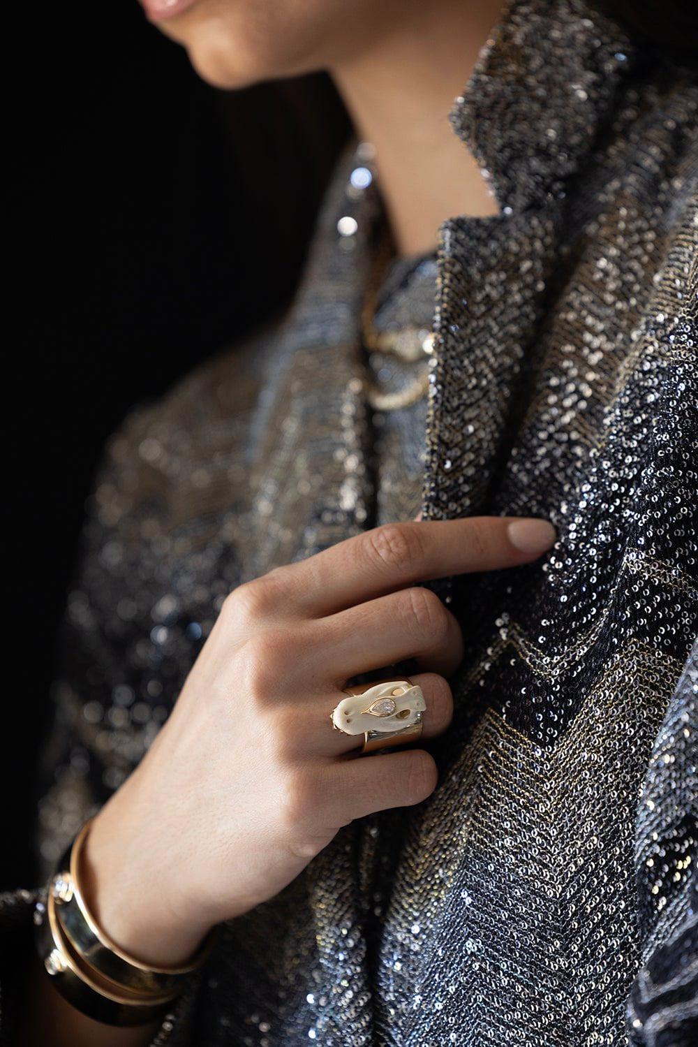 UNIFORM OBJECT-Mammoth Gator Ring-YELLOW GOLD