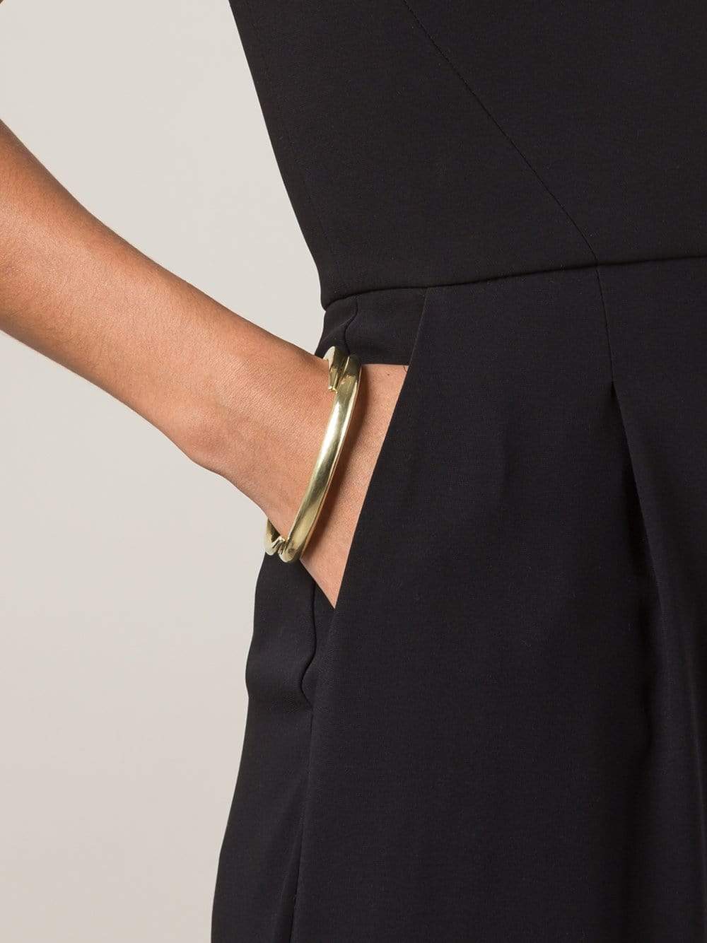 VAUBEL-Connected Half Circle Bangle-GOLD