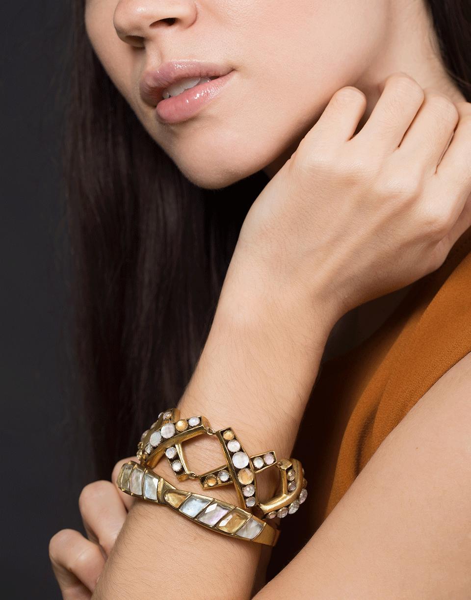 VAUBEL-Round Stone X Bracelet-GRN/GOLD