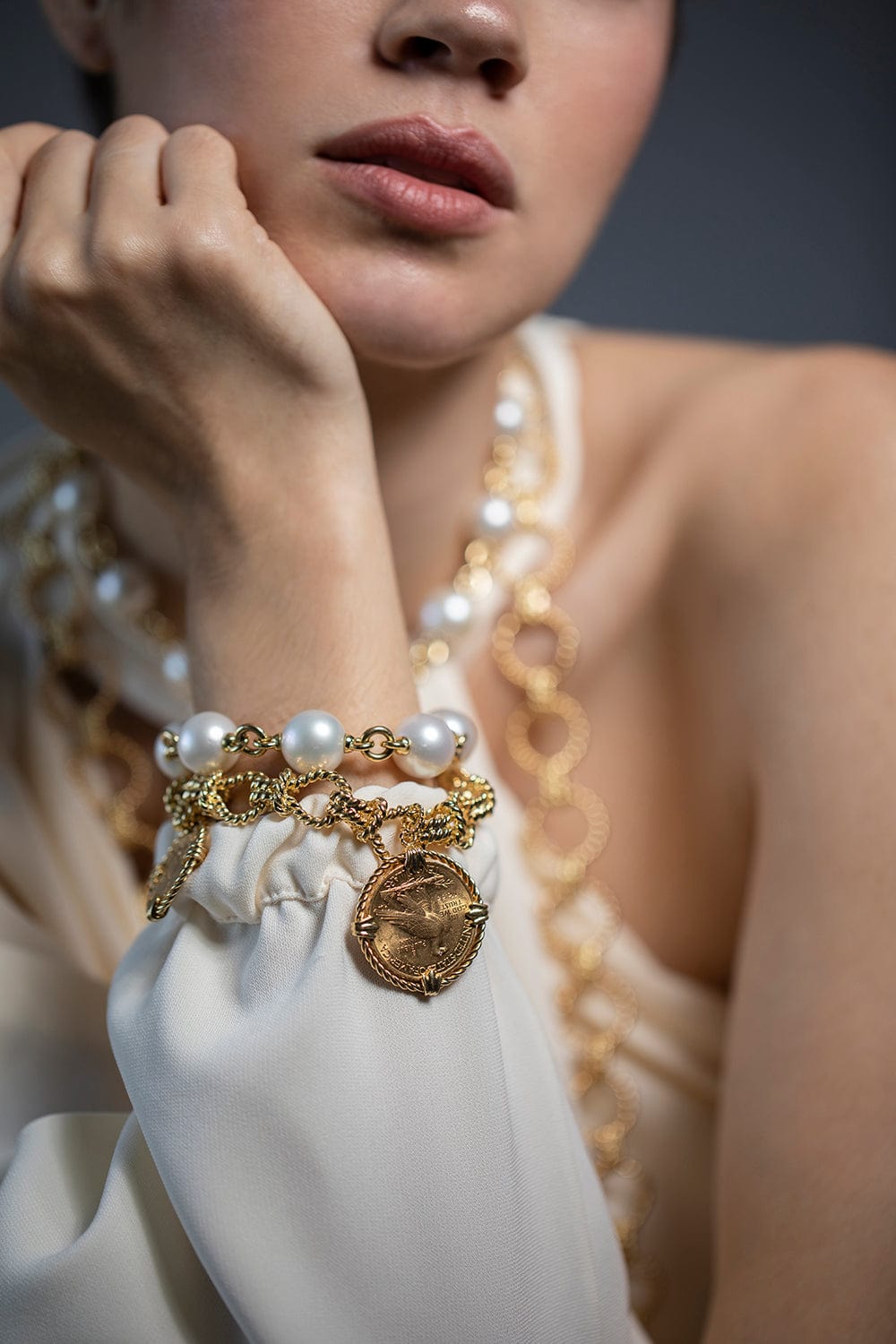 VERDURA-Sapphire and Pearl Toggle Bracelet-YELLOW GOLD