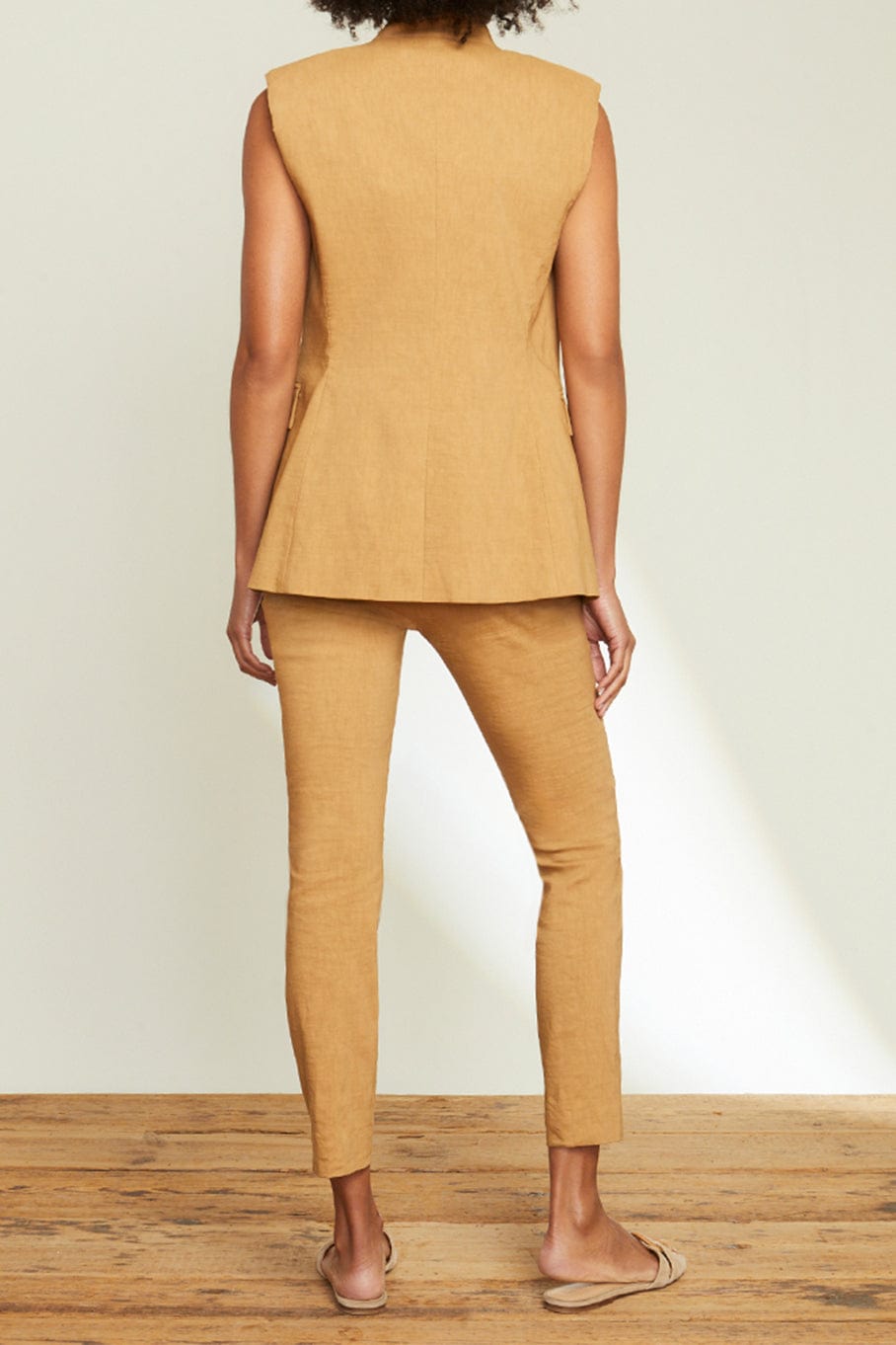 VERONICA BEARD-Amika Vest-