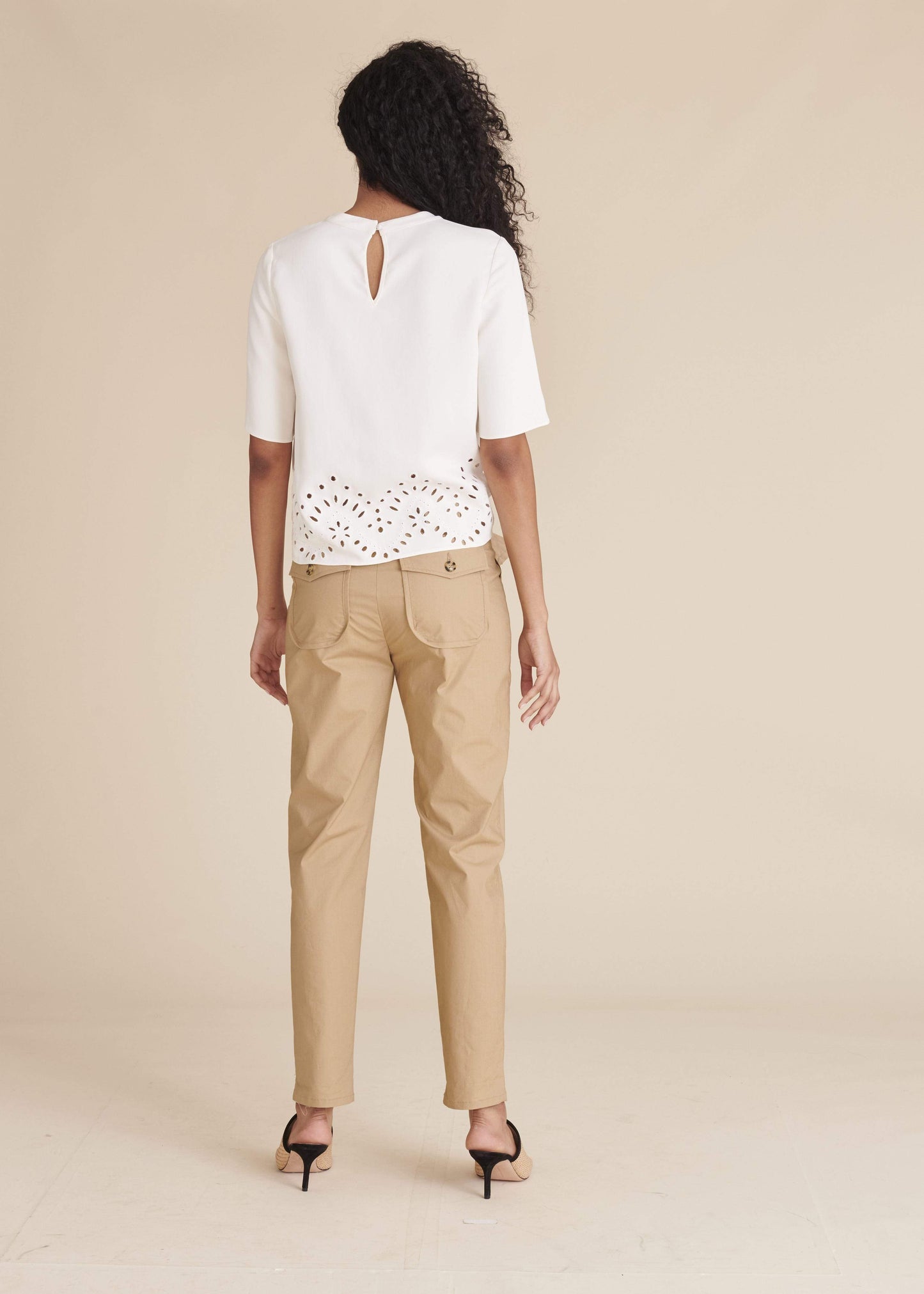 VERONICA BEARD-Off White Gray Top-