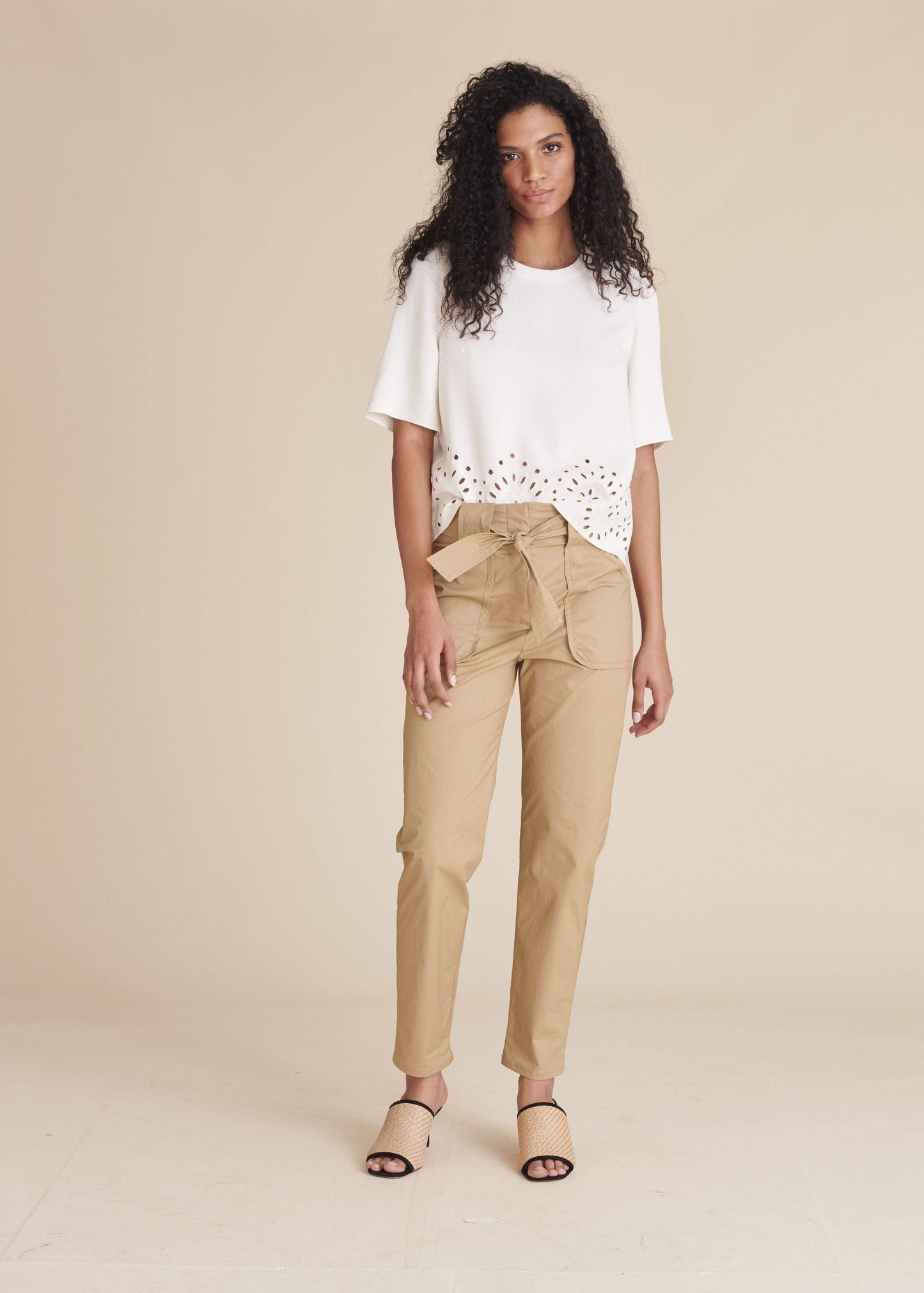 VERONICA BEARD-Off White Gray Top-