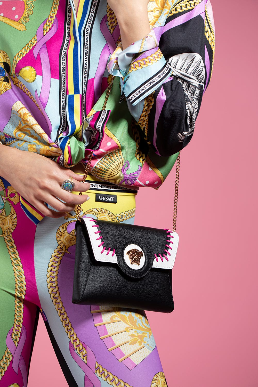 VERSACE-La Medusa Envelop Clutch-BK/WHT/F