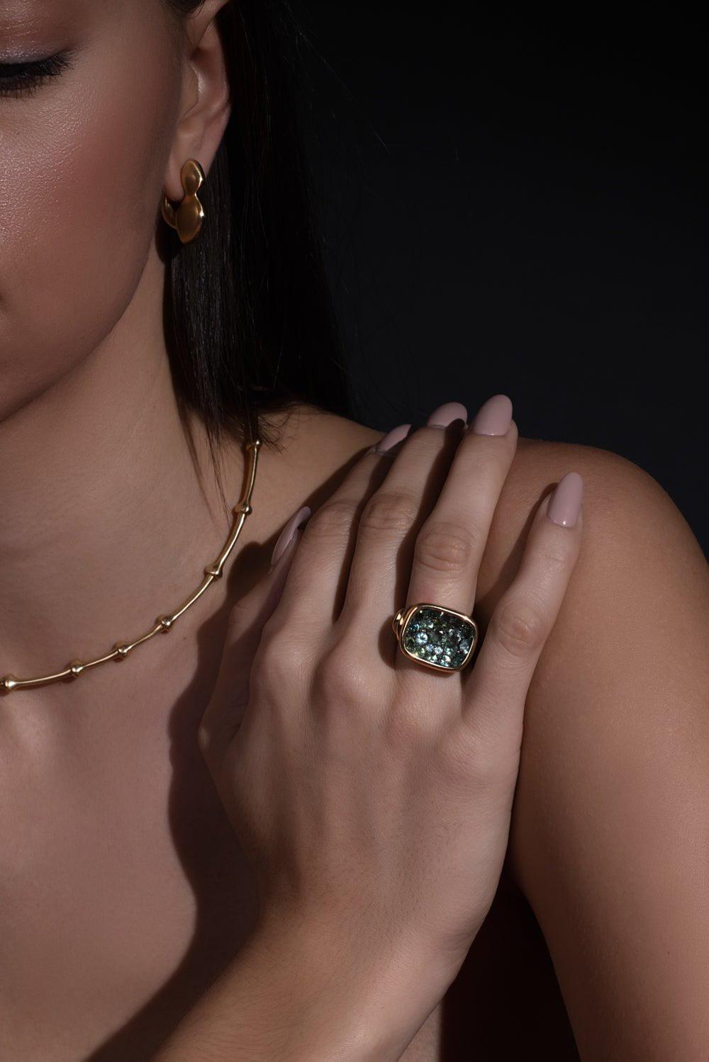 VRAM-Chrona Signet Green Sapphire Ring-YELLOW GOLD