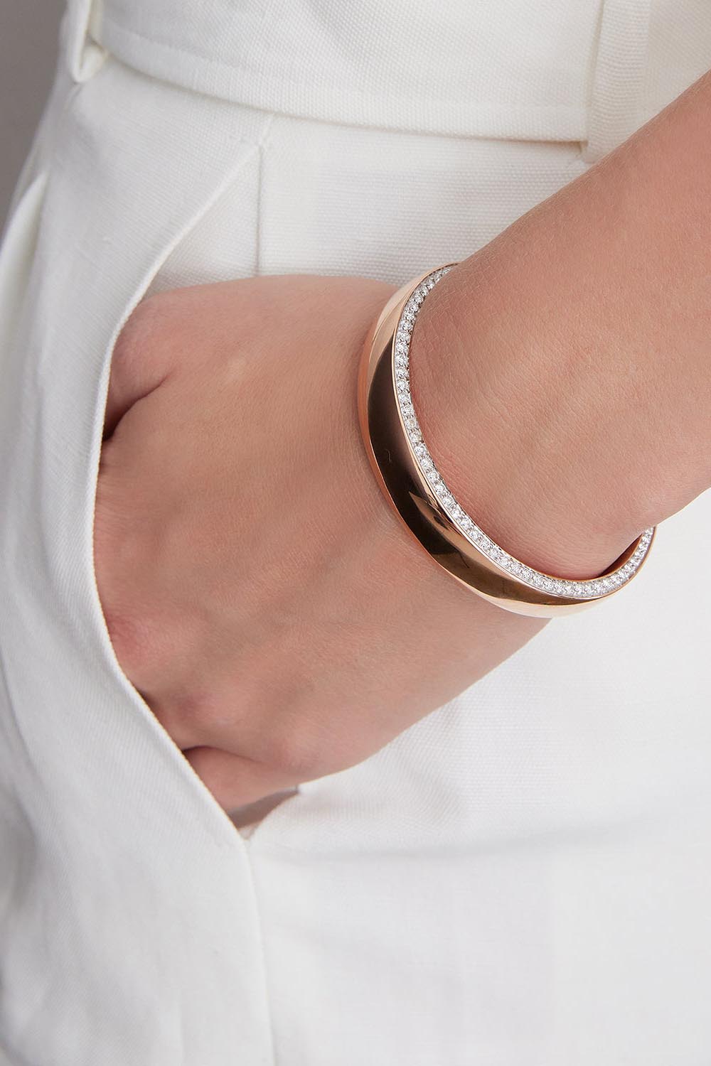WALTERS FAITH-Lytton Diamond Edge Bombe Bangle-ROSE GOLD