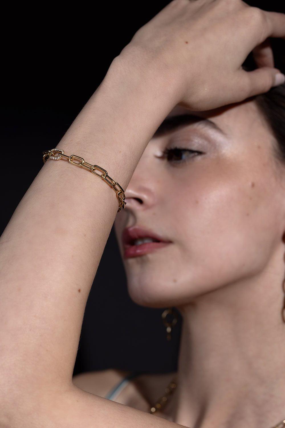 WALTERS FAITH-Saxon Chain Link Diamond Clasp Bracelet-YELLOW GOLD