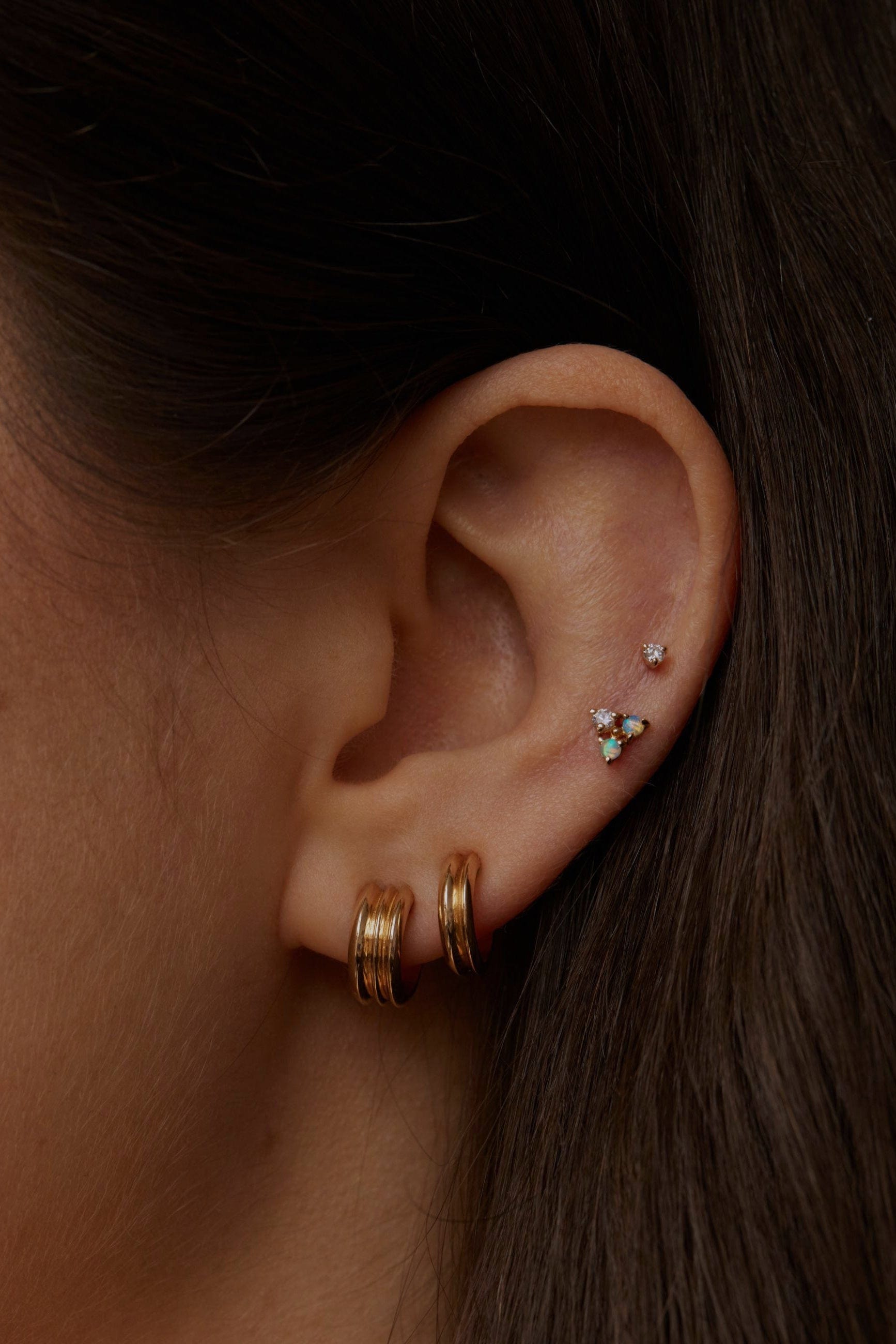 WWAKE-Narrow Ripple Hoops-YELLOW GOLD