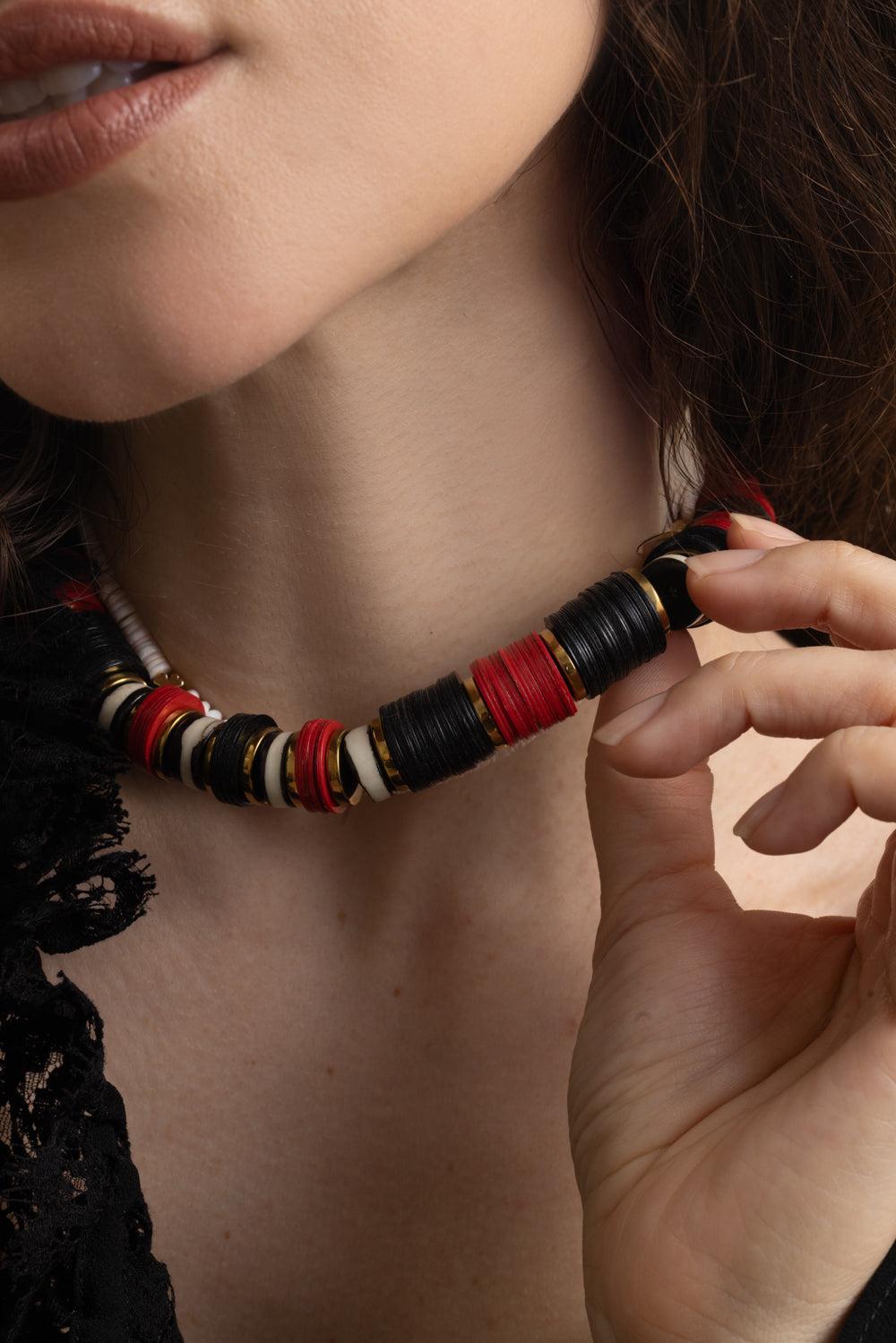 Jaipur Black Red White African beaded Necklace-BLCK/RED-JEWELRYBOUTIQUENECKLACE O-HIJAS DE PUKA