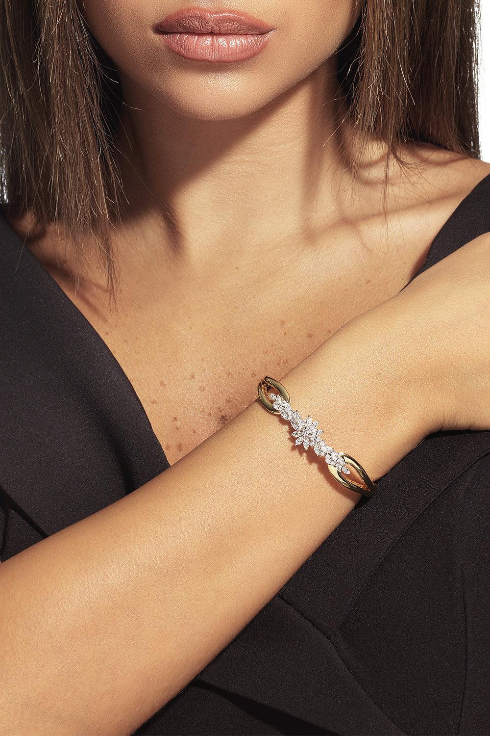 Golden Strada Floral Diamond Bangle Bracelet-YELLOW GOLD-JEWELRYFINE JEWELBRACELET O-YEPREM JEWELLERY