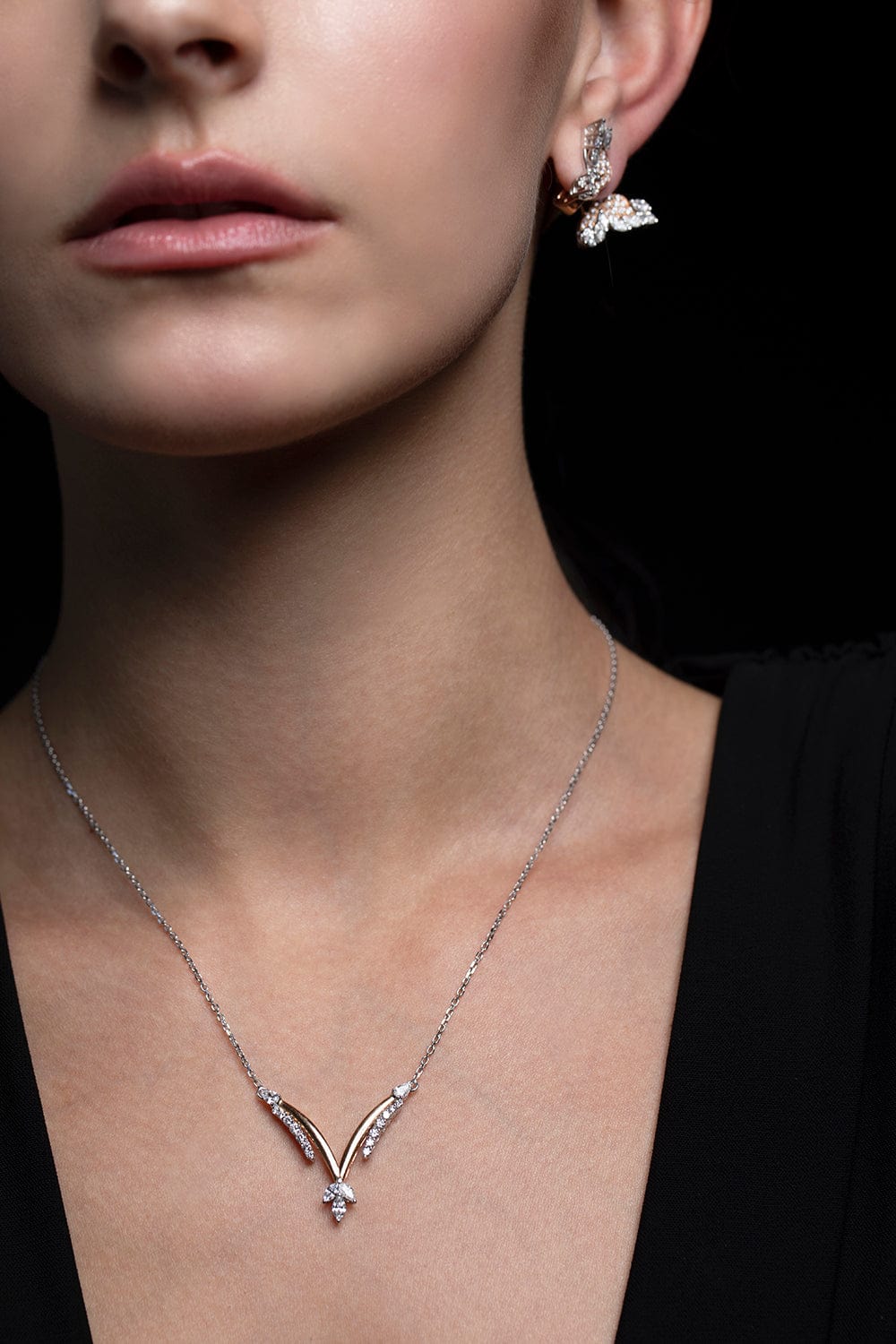 YEPREM JEWELLERY-Diamond V Pendant Necklace-WHITE GOLD