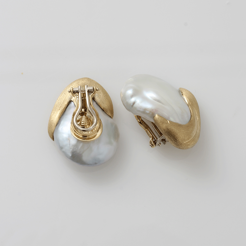 YVEL-Baroque Freshwater Pearl Earrings-YELLOW GOLD