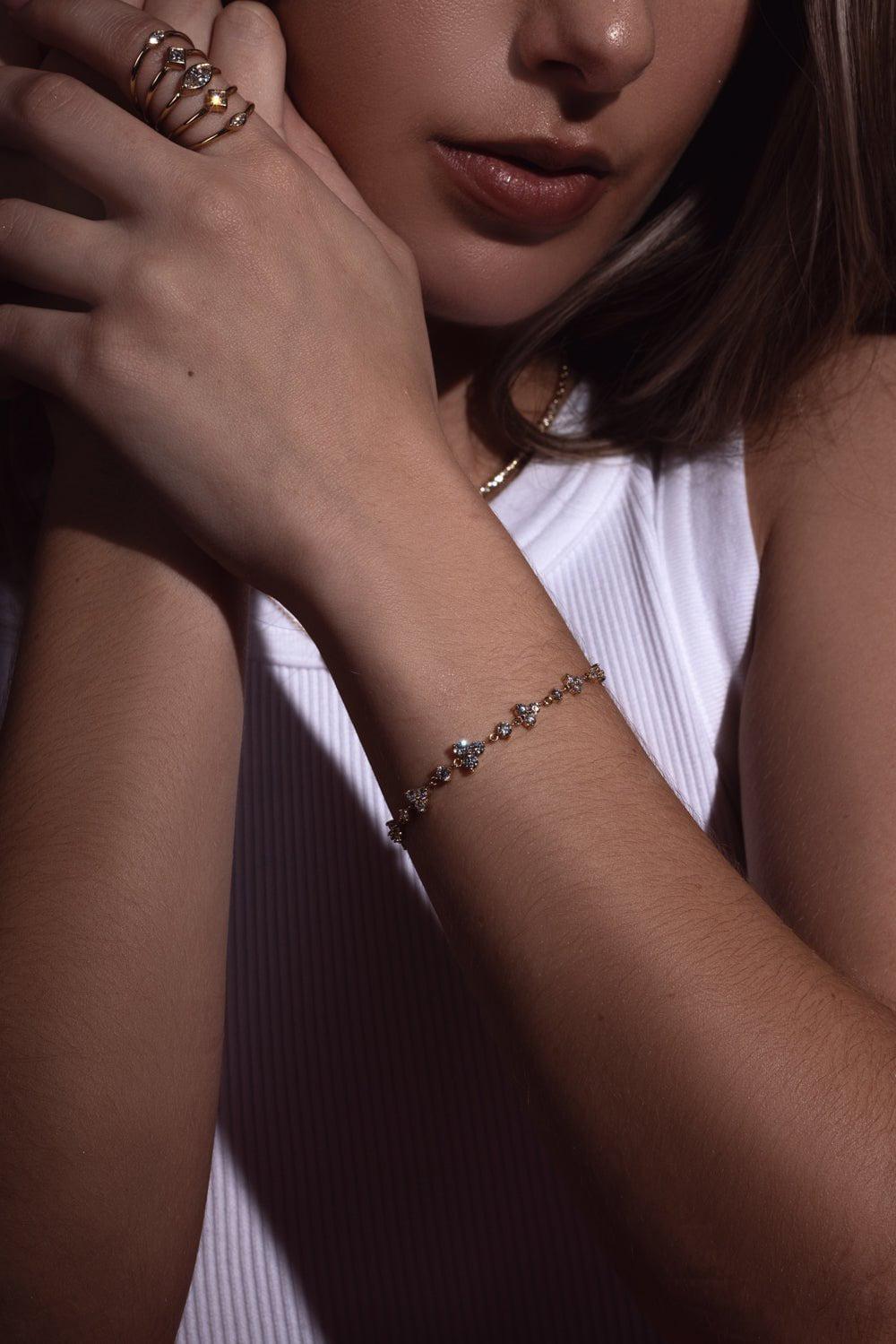 ZOE CHICCO-Graduated Prong Trio Bracelet-YELLOW GOLD