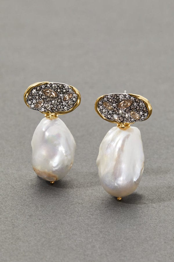 Solanales Crstyal and Baroque Pearl Earrings JEWELRYBOUTIQUEEARRING ALEXIS BITTAR   