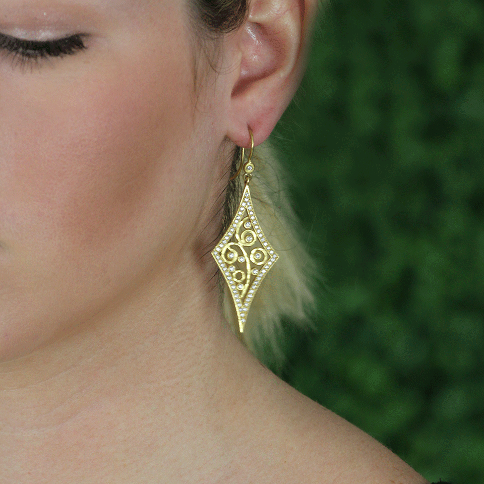 ANNIE FENSTERSTOCK-Diamond Shape Earrings-YELLOW GOLD