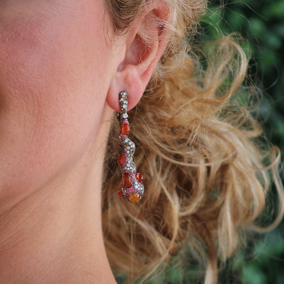 ARUNASHI-Fire Opal Earrings With Spinel-BLKGOLD