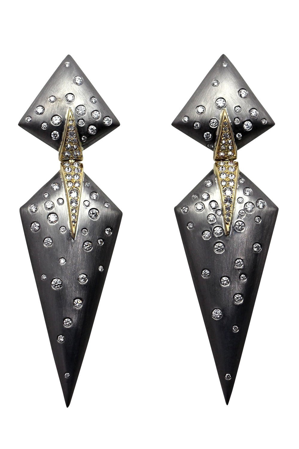 ARUNASHI-Triangle Earrings-TITANIUM
