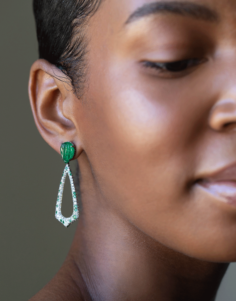 Emerald and Diamond Drop Earrings JEWELRYFINE JEWELEARRING ARUNASHI   