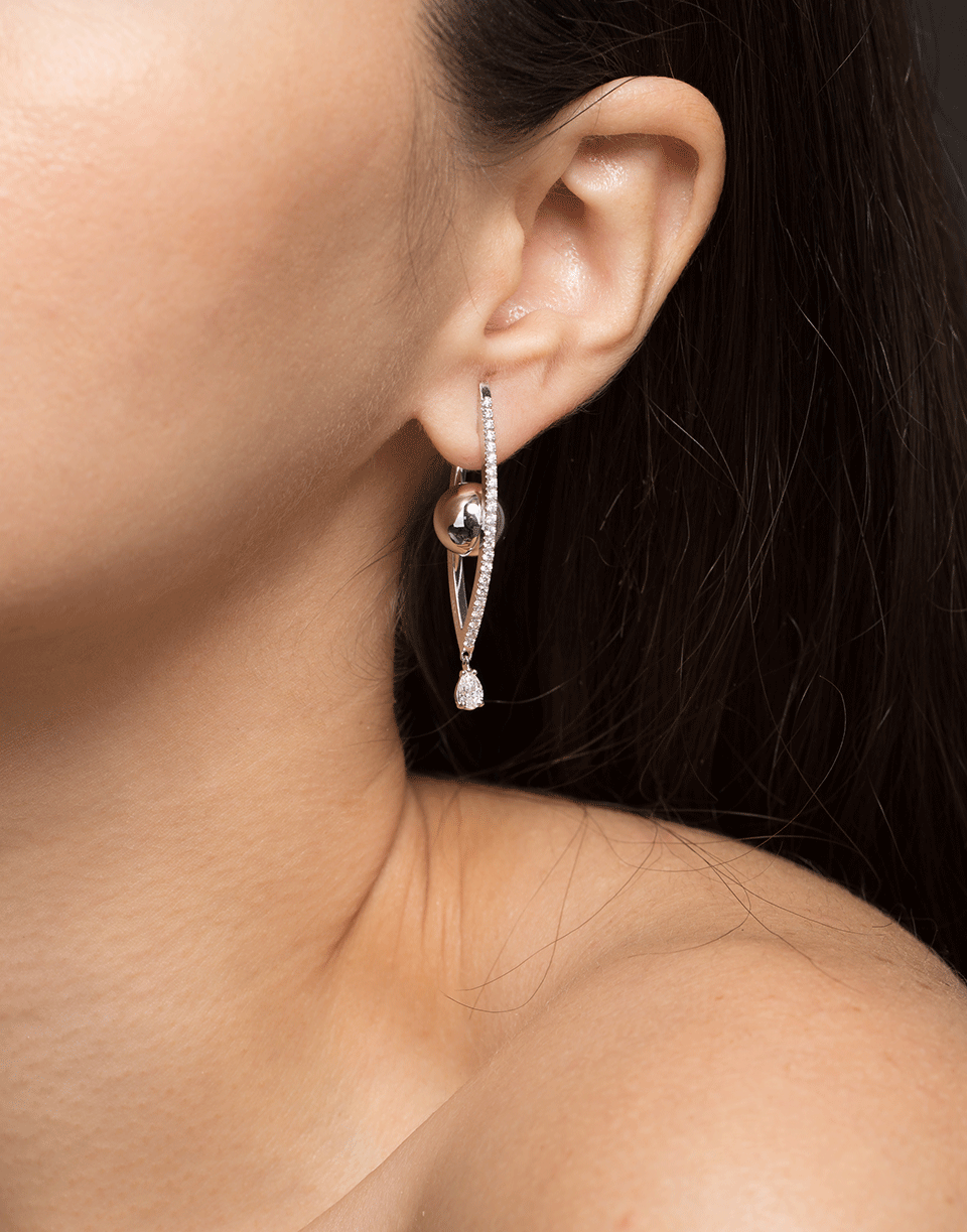 CADAR-Medium Diamond Reflection Hoop Earrings-WHITE GOLD