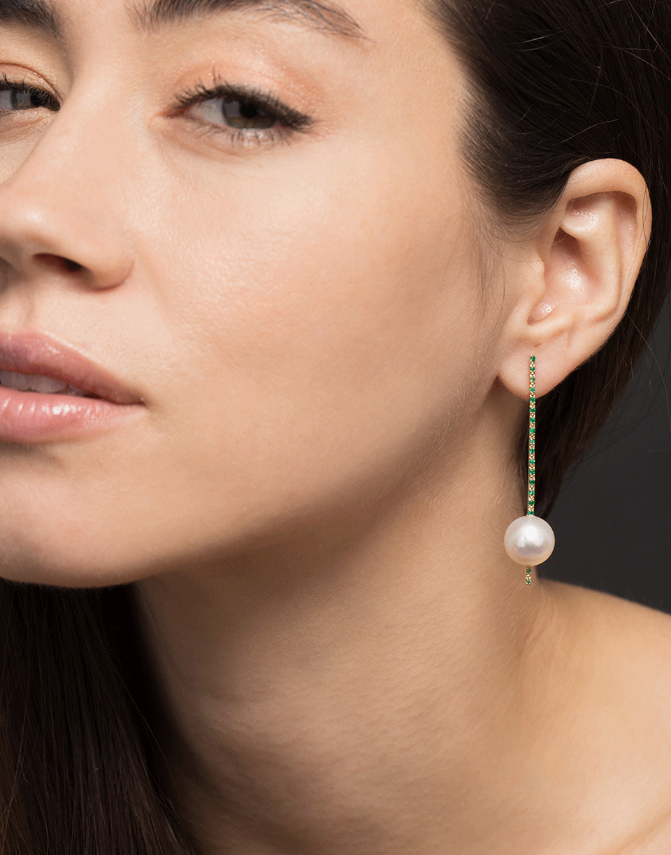 GEMFIELDS X MUSE-Stick Earrings With Emeralds-YELLOW GOLD