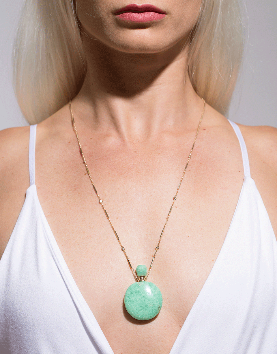 JACQUIE AICHE-Round Chrysoprase Potion Bottle Necklace-YELLOW GOLD
