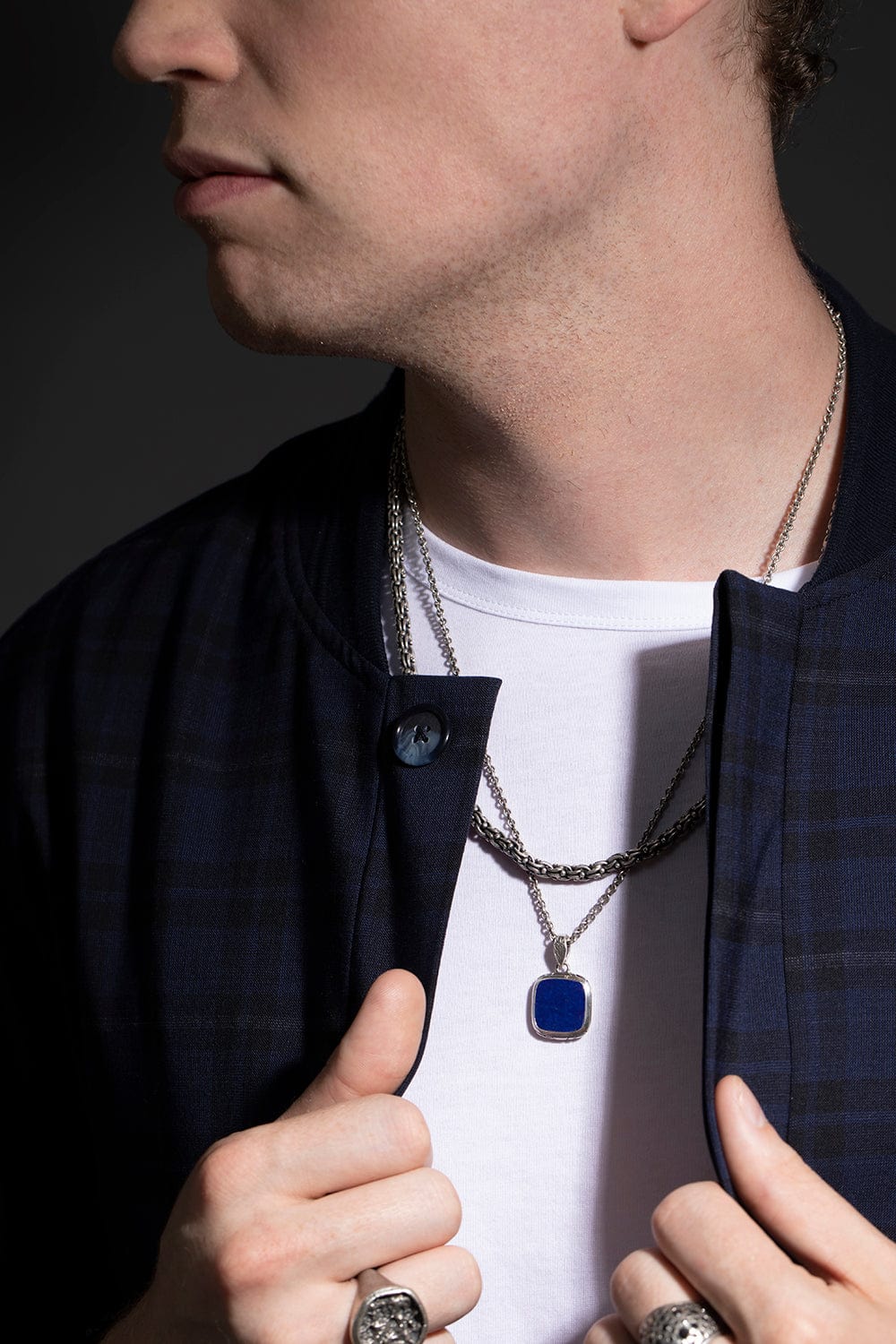 John Varvatos Distressed Mixed Metal Dogtag Pendant Necklace – Bailey's  Fine Jewelry