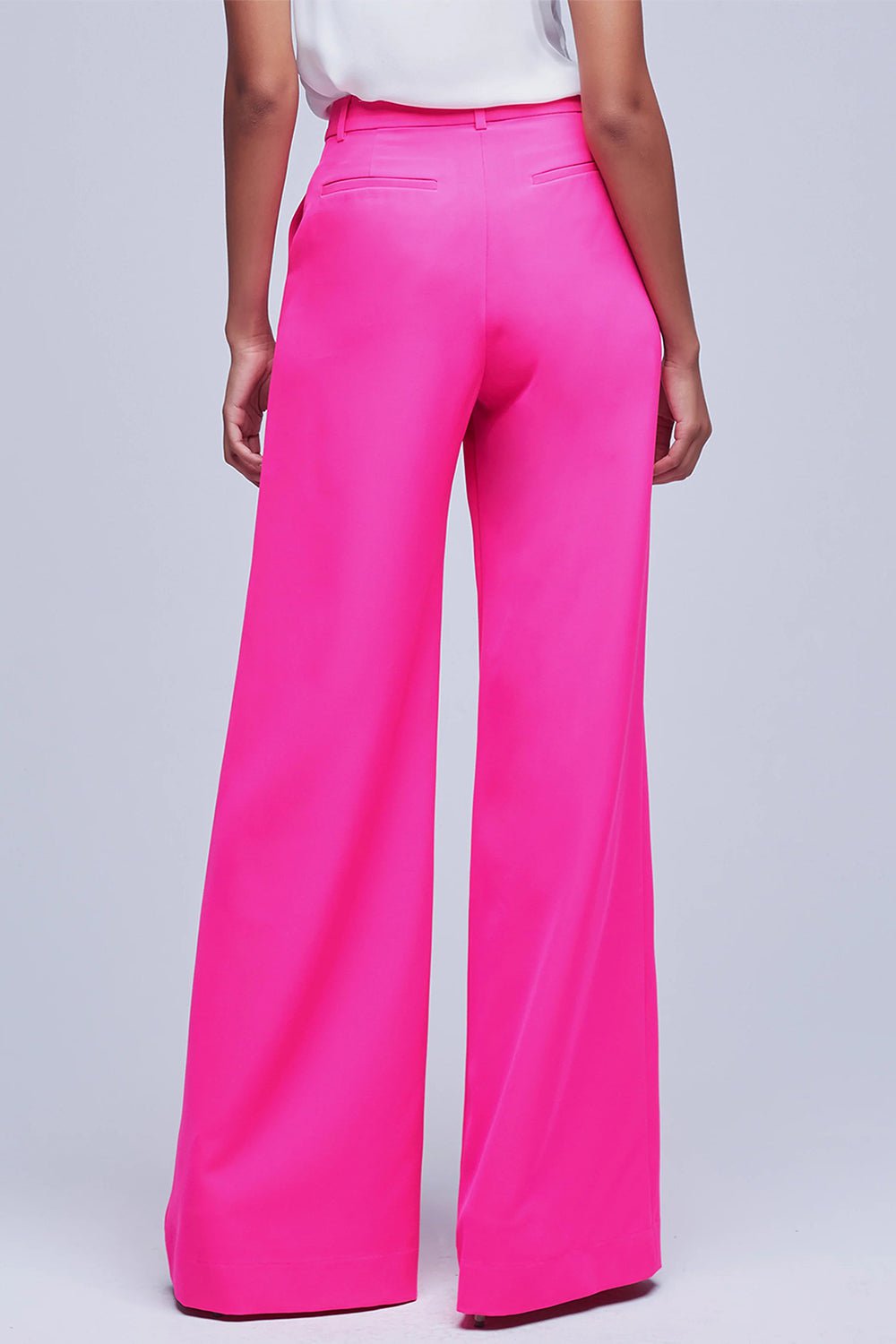 L'AGENCE-Pilar Pant-