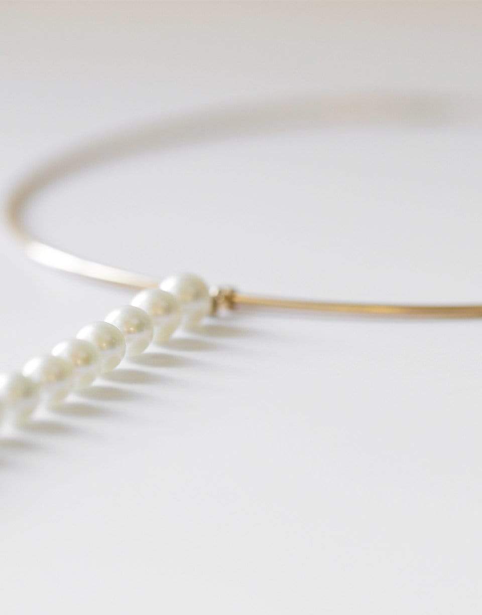 MIZUKI-Collar Necklace with Long Pearl Drop-YELLOW GOLD