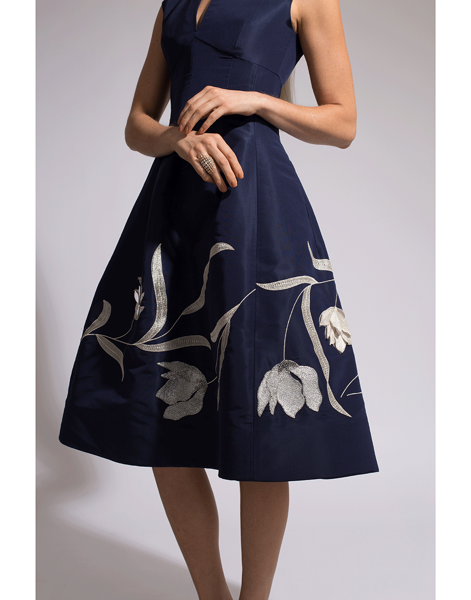 OSCAR DE LA RENTA-Floral Embroidered Dress-