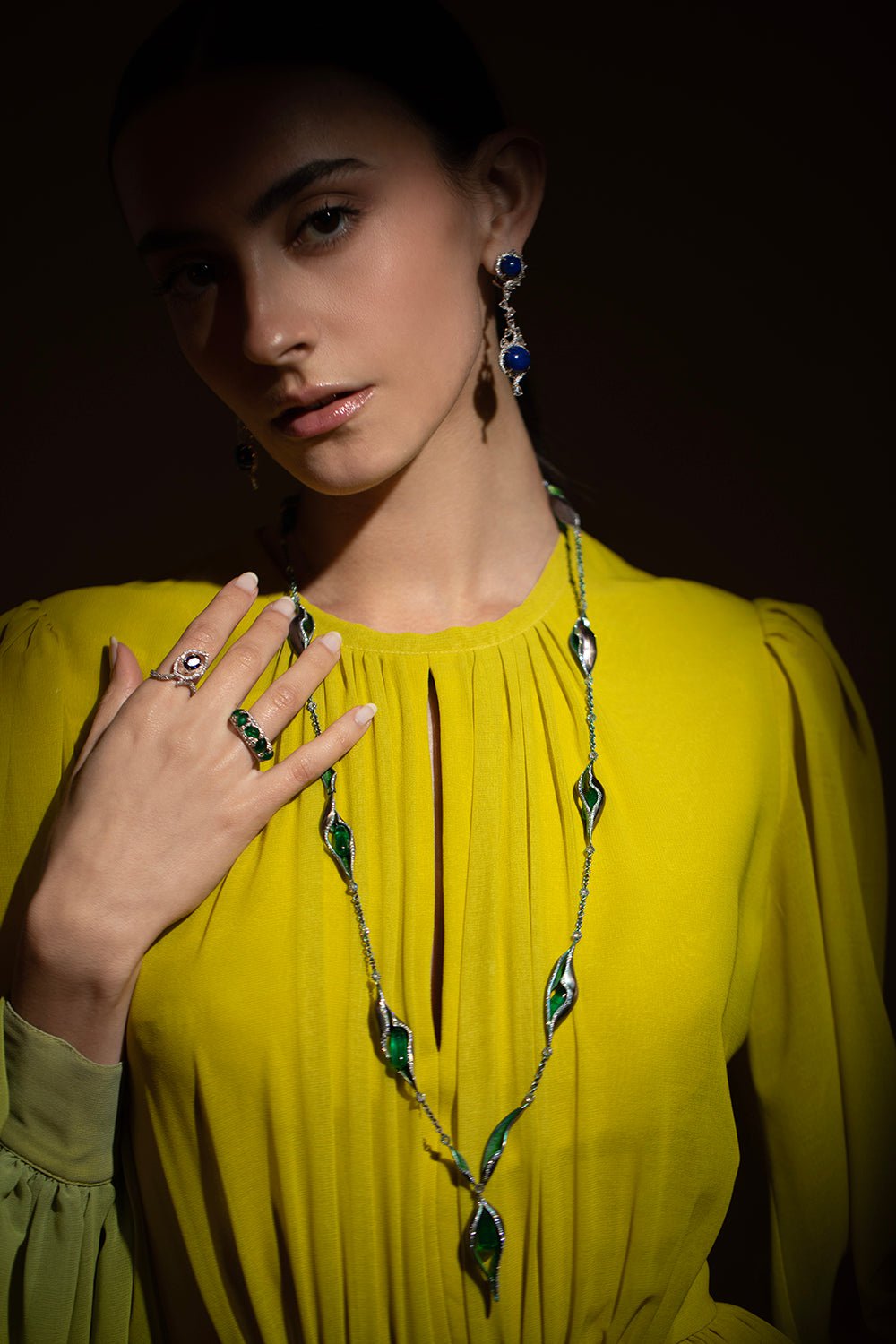 SABOO FINE JEWELS-Emerald Diamond Necklace-TITANIUM