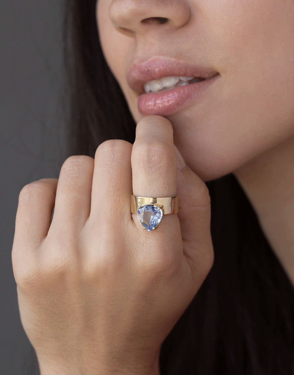 WWAKE-Pear Sapphire Monoloith Ring-YELLOW GOLD